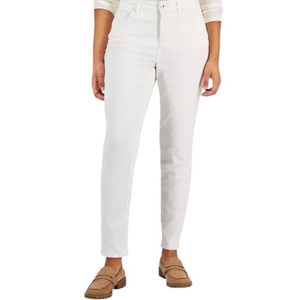 STYLE & CO Women's Curvy-Fit Mid-Rise Skinny Jeans Bright White Size 8